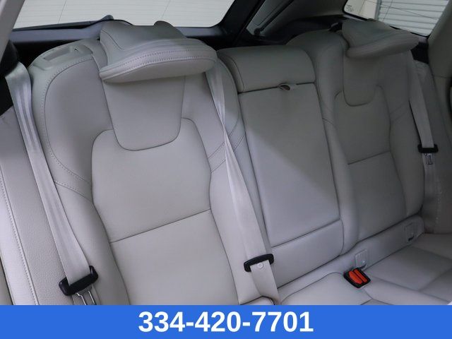 new 2025 Volvo XC60 car, priced at $53,360