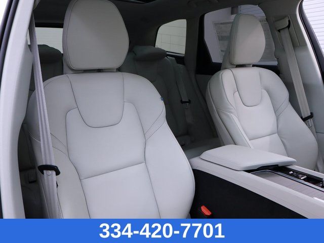 new 2025 Volvo XC60 car, priced at $53,360