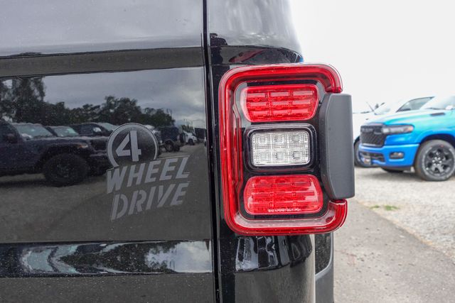 new 2025 Jeep Gladiator car, priced at $46,625