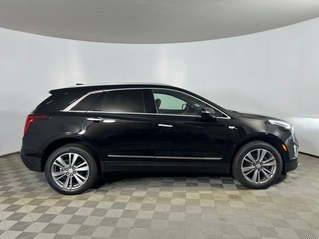 new 2025 Cadillac XT5 car, priced at $55,415