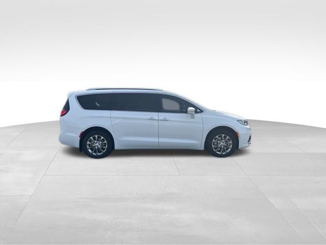 used 2021 Chrysler Pacifica car, priced at $32,699
