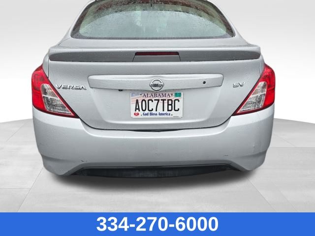 used 2019 Nissan Versa car