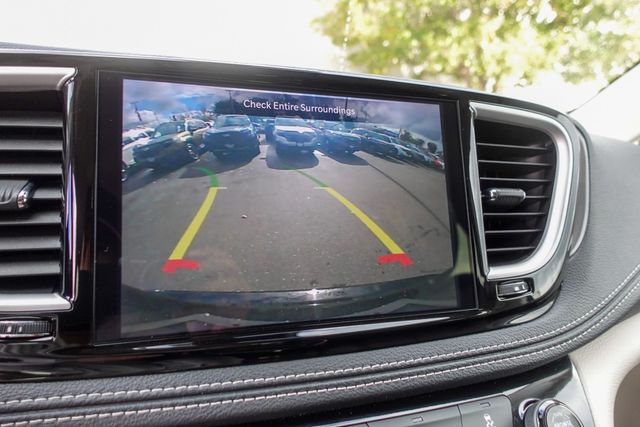 used 2024 Chrysler Pacifica Hybrid car, priced at $28,798