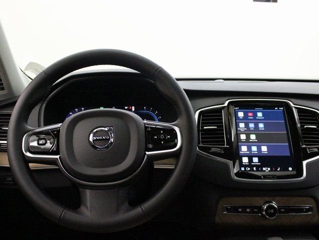 new 2024 Volvo XC90 car, priced at $59,295