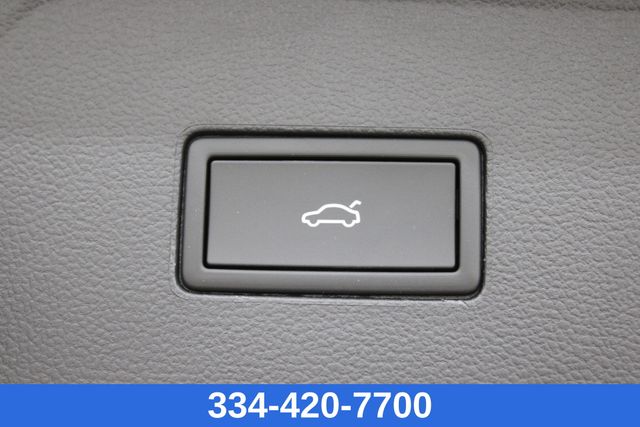 new 2025 Volkswagen Atlas car, priced at $54,053