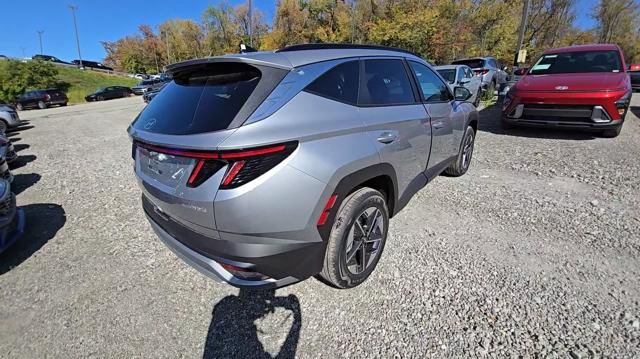 new 2025 Hyundai Tucson Hybrid car, priced at $37,282