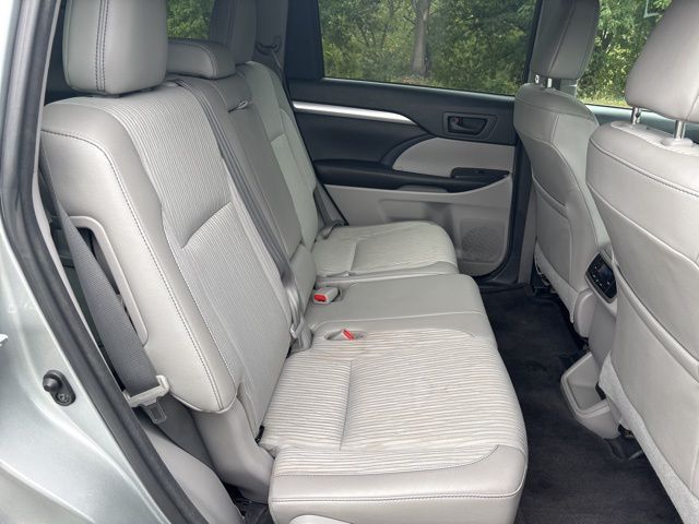 used 2017 Toyota Highlander car, priced at $17,799