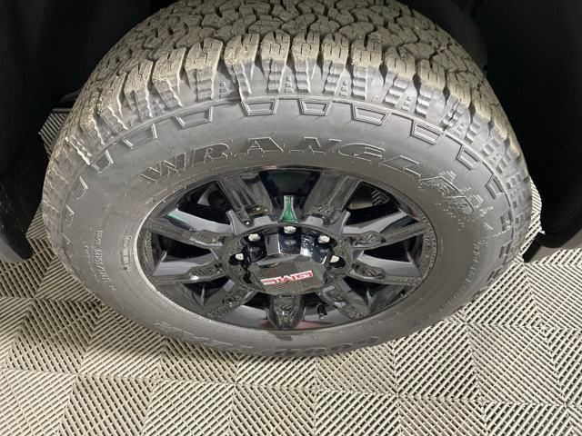 new 2025 GMC Sierra 2500HD car, priced at $82,500