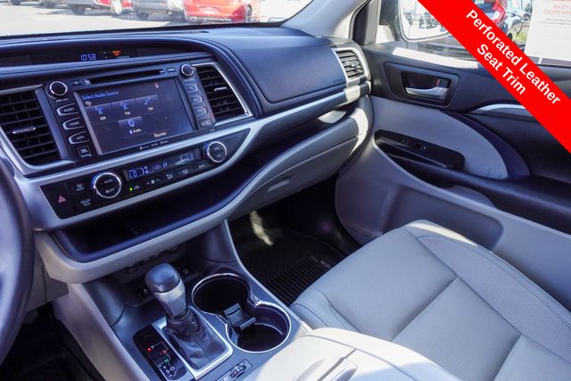 used 2018 Toyota Highlander car, priced at $26,122