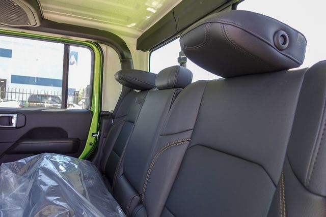 new 2025 Jeep Gladiator car, priced at $46,270