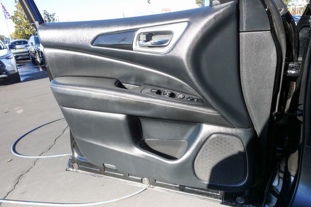 used 2020 Nissan Pathfinder car, priced at $16,000