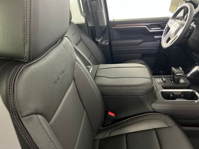 new 2025 GMC Sierra 1500 car, priced at $71,000