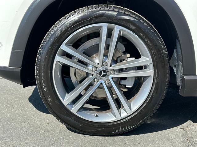 used 2022 Mercedes-Benz GLE car, priced at $37,619