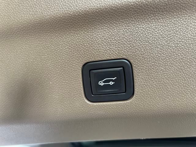 used 2024 GMC Yukon car, priced at $71,000