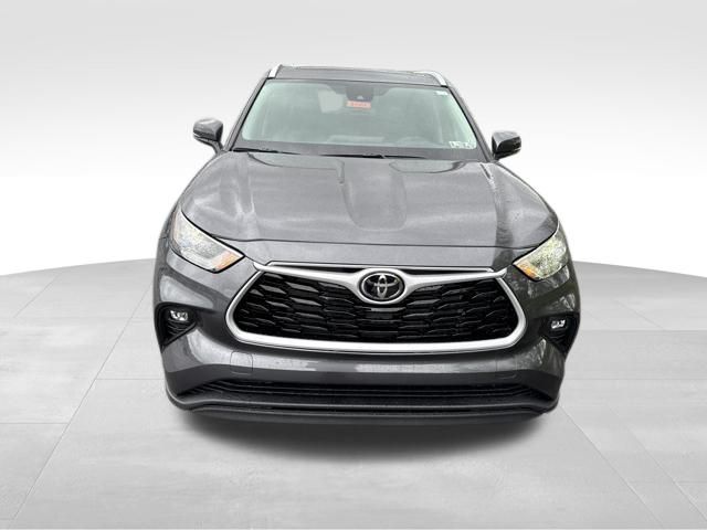 new 2025 Toyota Highlander car, priced at $48,971