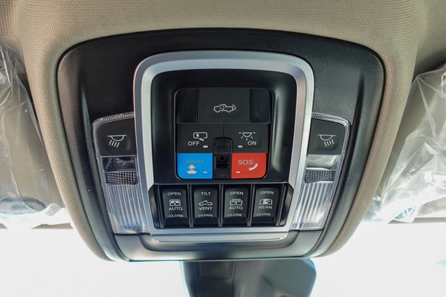 new 2025 Ram 1500 car, priced at $69,746
