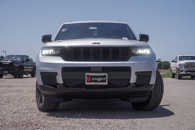 new 2024 Jeep Grand Cherokee L car, priced at $38,675