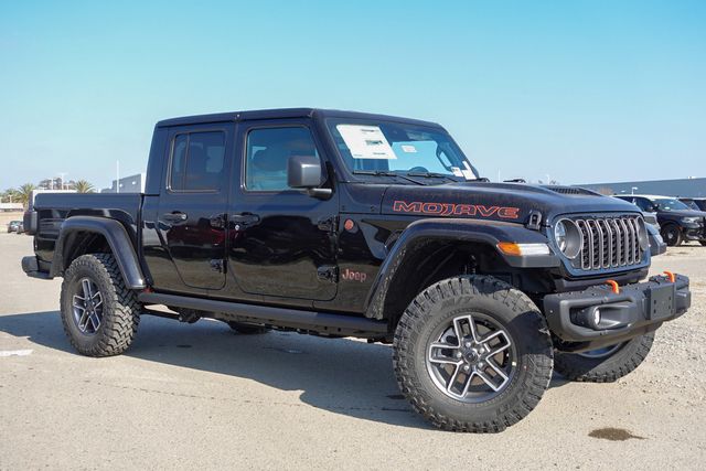 new 2025 Jeep Gladiator car, priced at $62,085