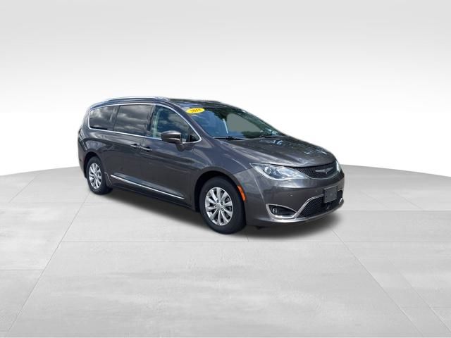 used 2018 Chrysler Pacifica car, priced at $15,199