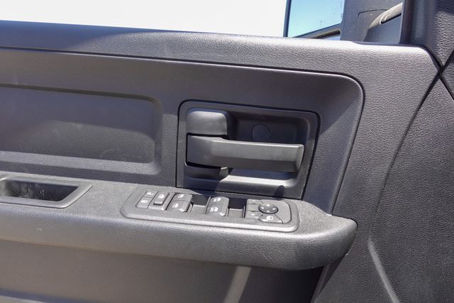 new 2025 Ram 3500 car, priced at $69,952