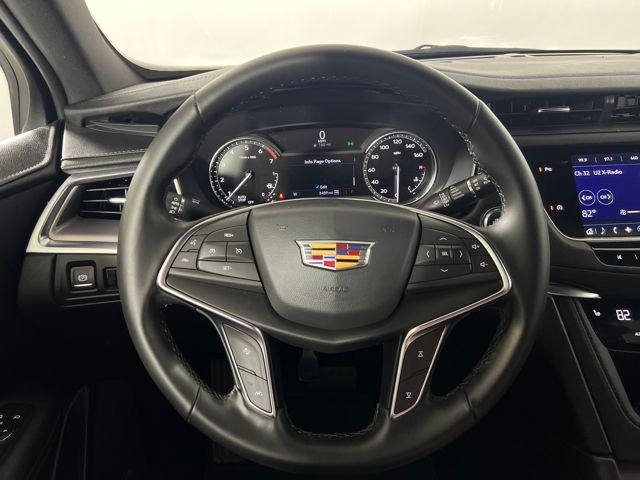 new 2025 Cadillac XT5 car