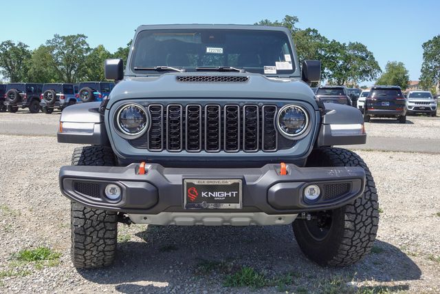 new 2025 Jeep Gladiator car, priced at $53,555