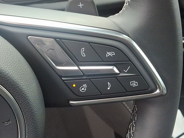 new 2025 Buick Envision car, priced at $40,346