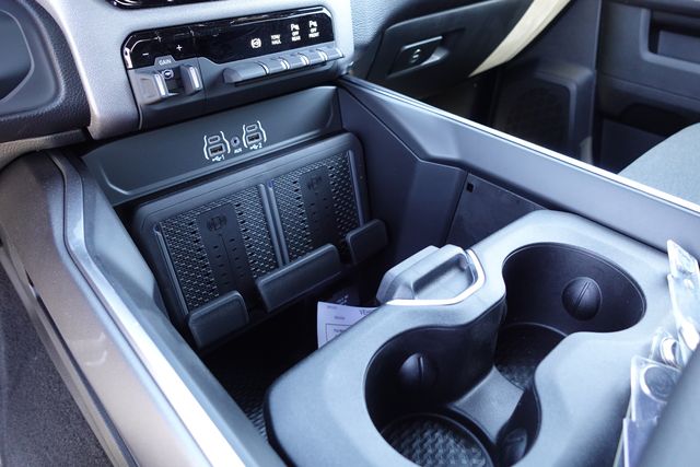 new 2025 Ram 2500 car, priced at $72,290