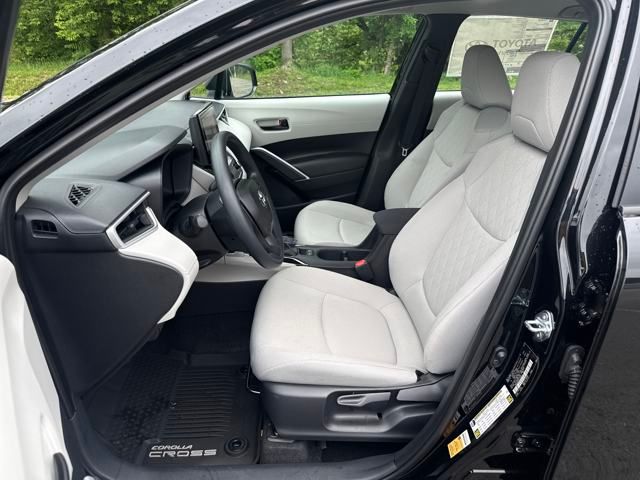 new 2025 Toyota Corolla Cross car, priced at $27,239