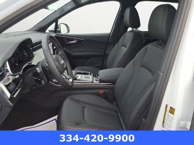 new 2025 Audi Q7 car, priced at $65,306