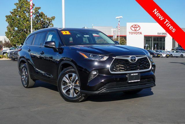 used 2022 Toyota Highlander car, priced at $33,000