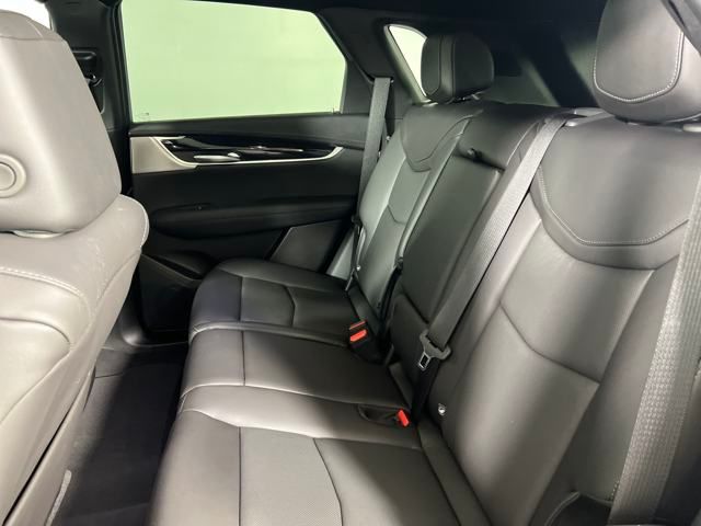 new 2025 Cadillac XT5 car, priced at $57,790