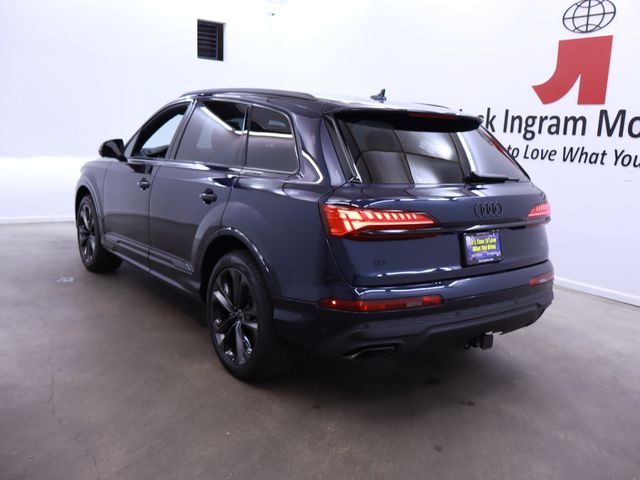new 2025 Audi Q7 car, priced at $72,250
