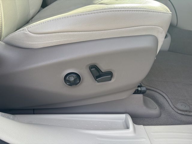 used 2021 Chrysler Pacifica car, priced at $32,699