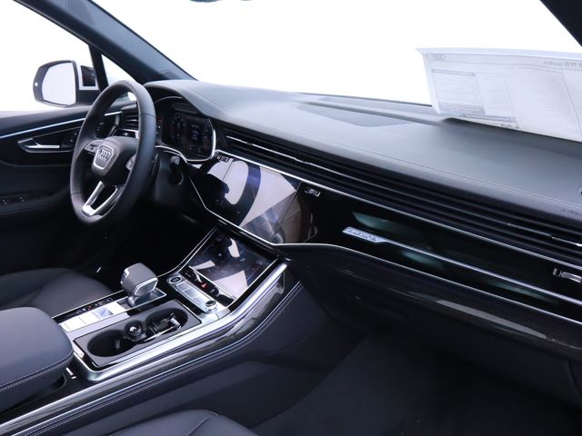 new 2025 Audi Q7 car, priced at $73,540