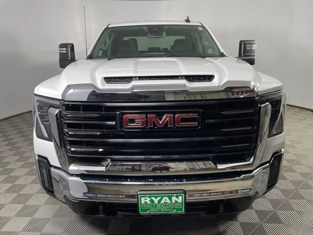 new 2024 GMC Sierra 2500HD car, priced at $57,500