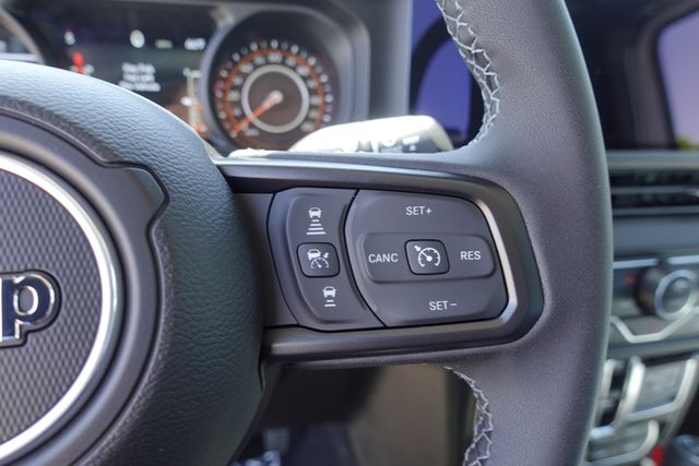 new 2025 Jeep Gladiator car, priced at $47,390