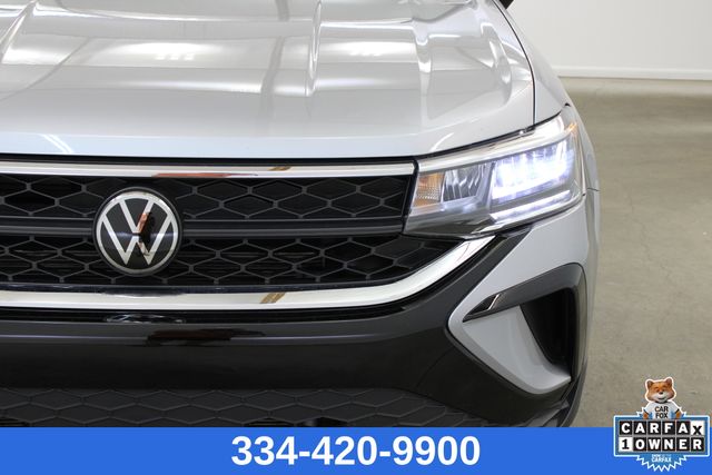 used 2024 Volkswagen Taos car