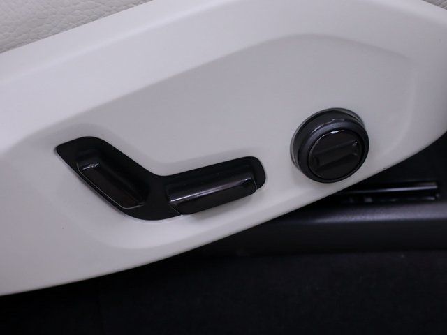 new 2025 Volvo XC90 Plug-In Hybrid car, priced at $72,689