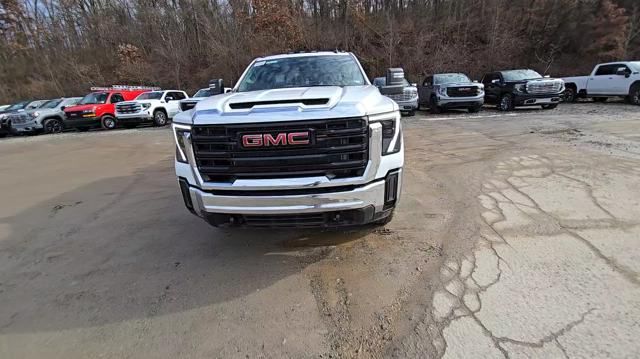 new 2024 GMC Sierra 3500HD car, priced at $52,578