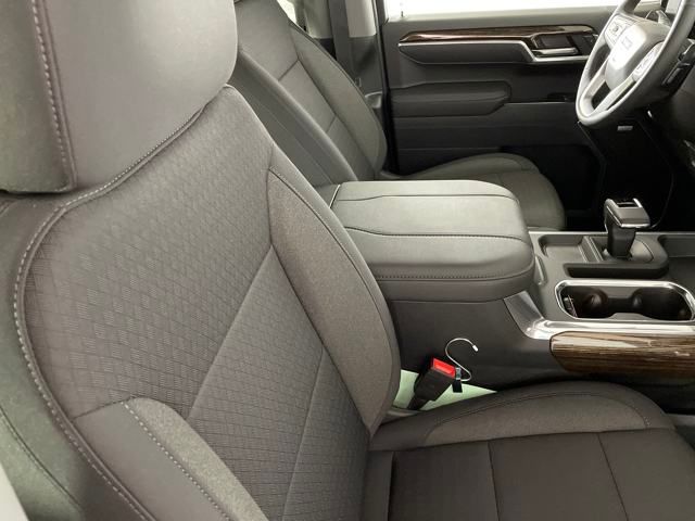 new 2025 GMC Sierra 1500 car, priced at $58,500