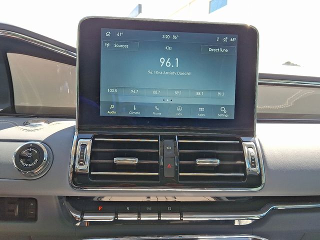 used 2020 Lincoln Navigator car, priced at $48,992