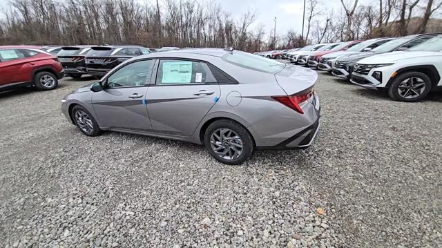 new 2025 Hyundai Elantra Hybrid car, priced at $26,263