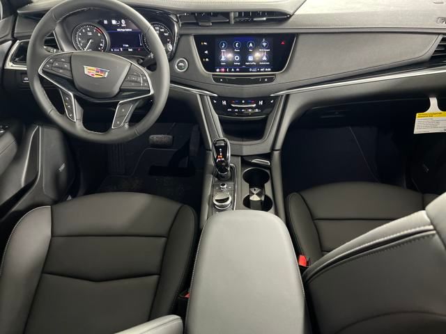 new 2025 Cadillac XT5 car, priced at $57,790