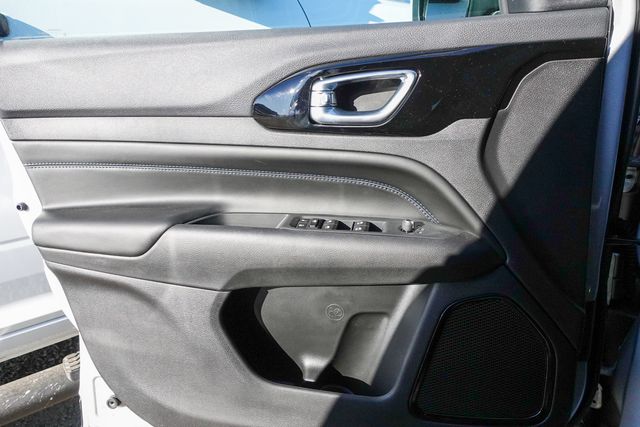 new 2025 Jeep Compass car, priced at $28,755