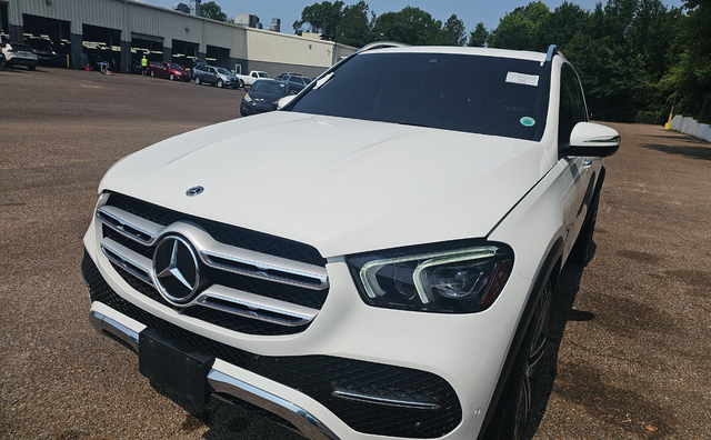 used 2022 Mercedes-Benz GLE car, priced at $41,997