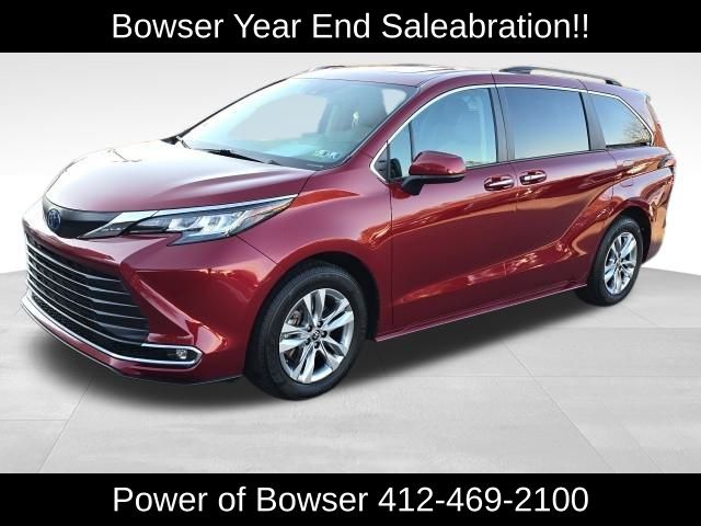 used 2022 Toyota Sienna car, priced at $43,999