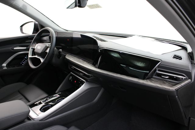 new 2025 Audi Q5 car, priced at $60,175