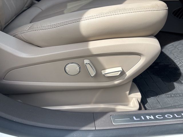used 2022 Lincoln Nautilus car, priced at $36,999