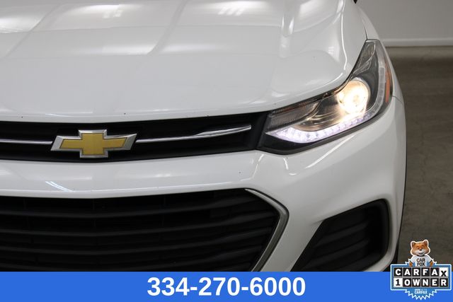 used 2022 Chevrolet Trax car, priced at $15,999
